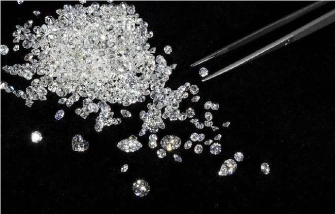 在北京典当行挑选钻石绝当品，首选GIA证书认证