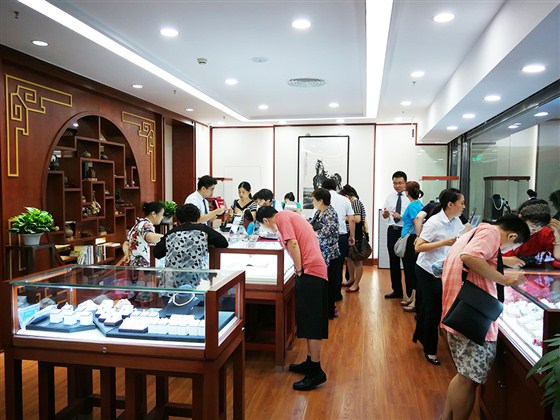 阜昌典当行翠微店开业实景
