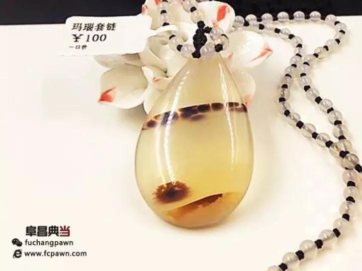【一分钟课堂】玛瑙家族中的小奇葩&mdash;&mdash;&ldquo;水草玛瑙&rdquo;