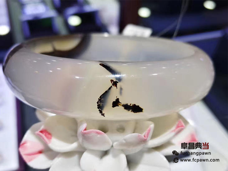 【一分钟课堂】水草玛瑙的百态，让我们一起了解这位玛瑙界的&ldquo;佳人&rdquo;