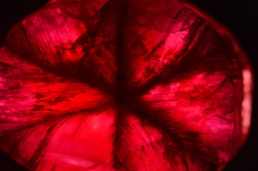 trapiche-ruby-1-50-ct-p3_2048x.webp